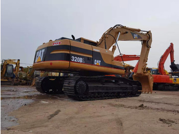 Ekskavator me zinxhirë CATERPILLAR 320BL