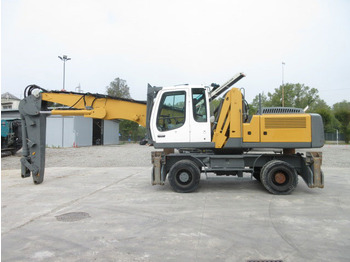 Ekskavator për mbetje LIEBHERR A 924