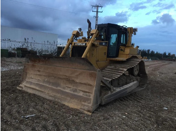 Buldozer CATERPILLAR D6T