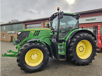 Traktor JOHN DEERE 6210R