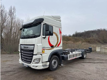 Transportjer kontejnerësh/ Kamion me karroceri të çmontueshme DAF XF 450