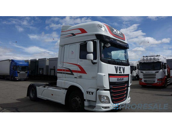 Gjysmë-kamion DAF XF 460