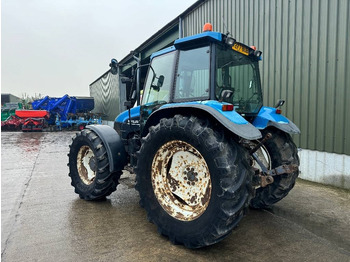 Traktor New Holland TS 100: foto 2