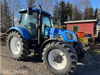 Traktor NEW HOLLAND T6070