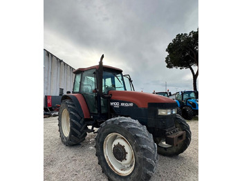 Traktor New holland m100: foto 3