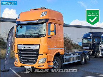 Transportjer kontejnerësh/ Kamion me karroceri të çmontueshme DAF XF 530