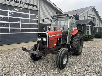 Traktor Massey Ferguson 390 HiLine med frontlift: foto 2