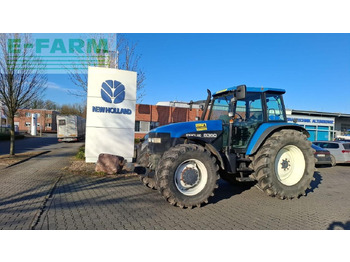 Traktor NEW HOLLAND 8360