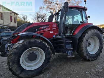 Traktor VALTRA T174