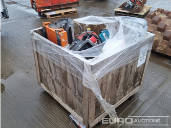 Pajisje ndërtimi Makita 110 Volt Jigsaw, 110 Volt Planer, Hilti 110 Volt Vacuum , 240 Volt Distribution Box, 415 Volt Distribution Box, Quick Cut Saw Trolley, Metabo 110 Volt Grider (2 of), Hilti WSJ 850 110 Volt Jigs: foto 2