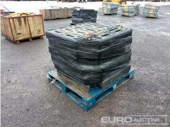 Pajisje ndërtimi Pallet of Rubber Bases to suit Heras Fencing: foto 1