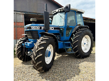 Traktor FORD