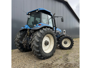 Traktor New Holland 8770: foto 3