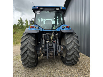 Traktor New Holland 8770: foto 4