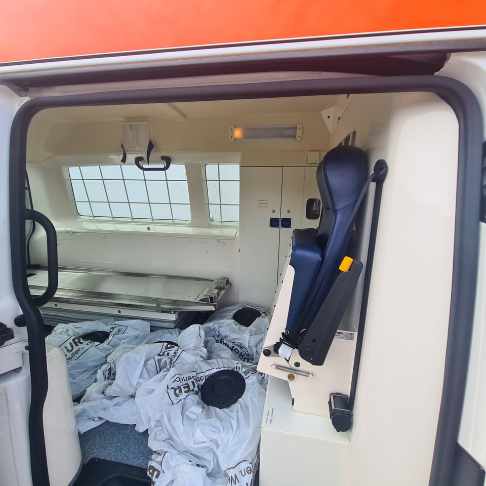 Ambulancë Volkswagen T5 2.0 TDI T5 2.0 TDI, Krankenwagen: foto 7