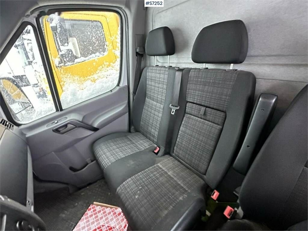 Kamioncine me kontinier Mercedes-Benz Sprinter: foto 34