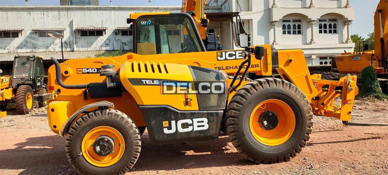 Ekskavator teleskopik i ri JCB 540-70: foto 13