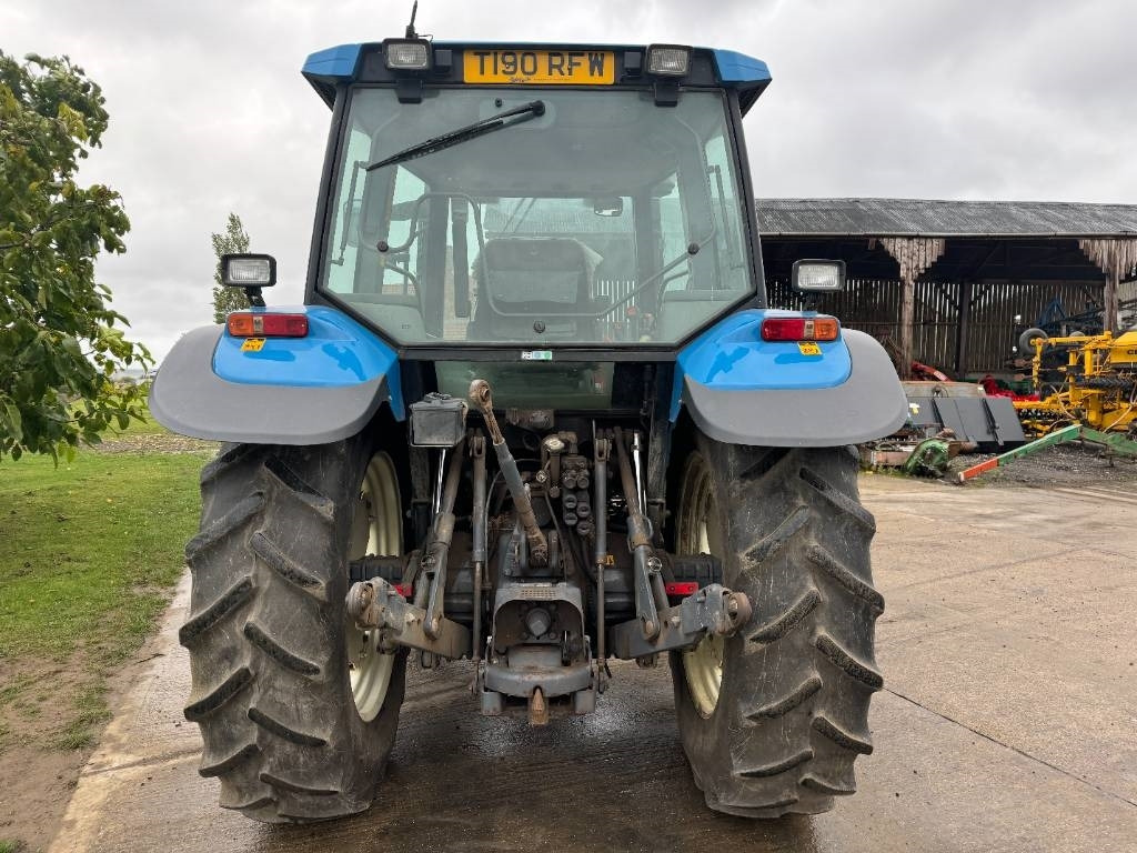 Traktor New Holland TS 115 SLE: foto 20