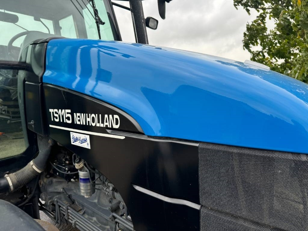 Traktor New Holland TS 115 SLE: foto 16