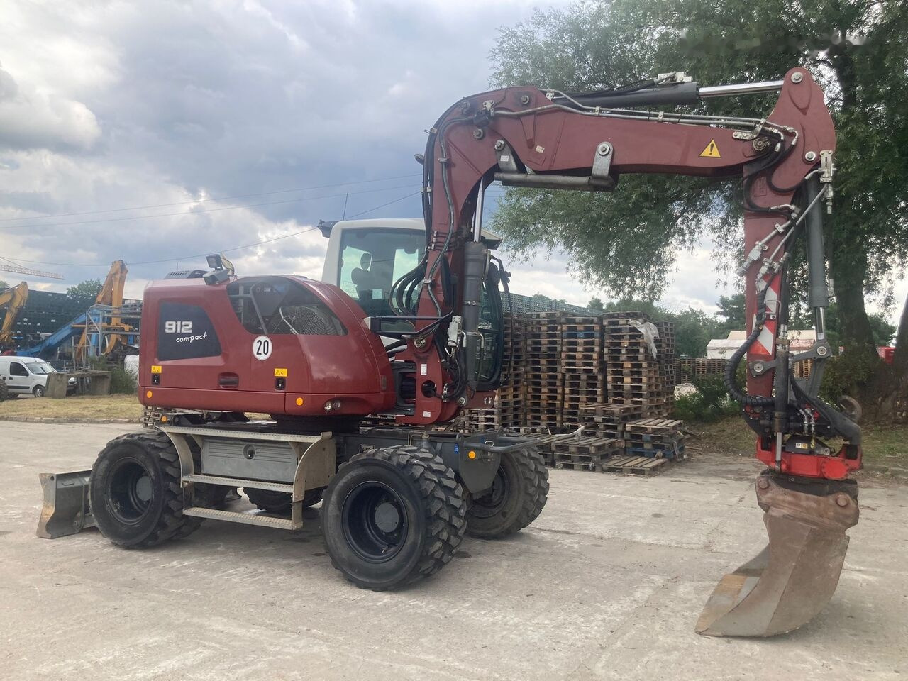 Ekskavator me goma Liebherr A 912 Compact Rotator R4: foto 7