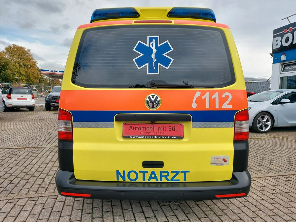 Ambulancë Volkswagen T5 Transporter DSG Kombi lang 4Motion NotarztNEF: foto 9