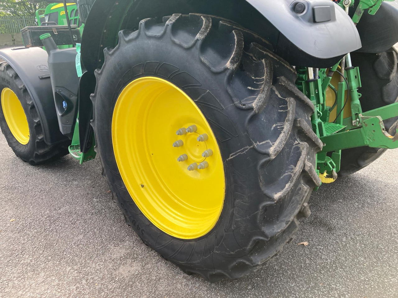 Traktor i ri John Deere 6130R: foto 14