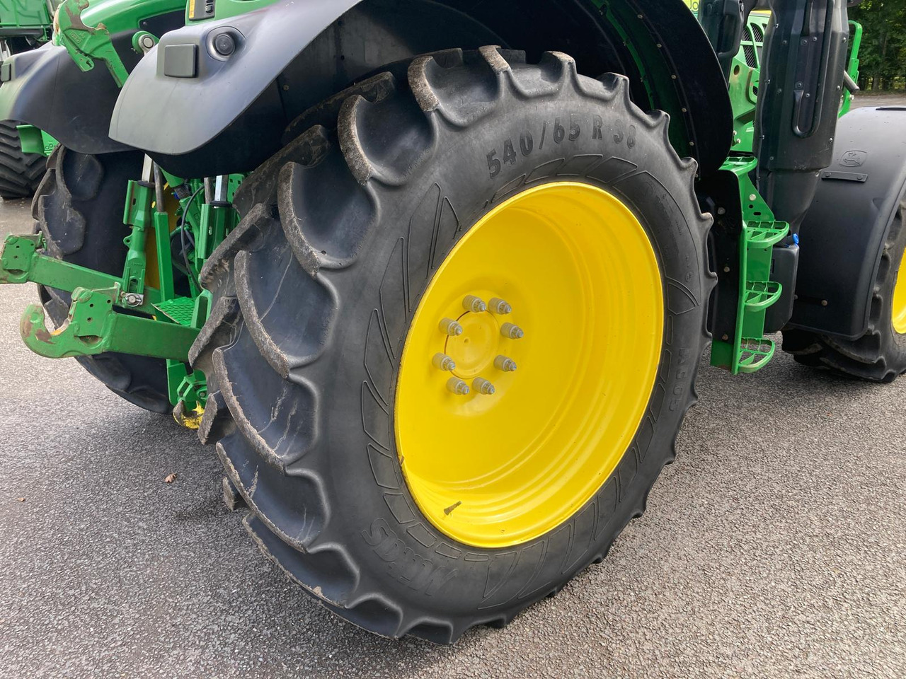 Traktor i ri John Deere 6130R: foto 10