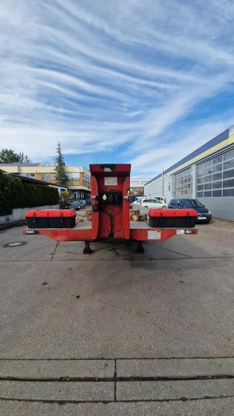 Transportjer kontejnerësh/ Gjysmë rimorkio me karroceri të çmontueshme Schwarzmüller kurzes 3- Achs Chassis ADR für Chemie Spezialbehälter: foto 8