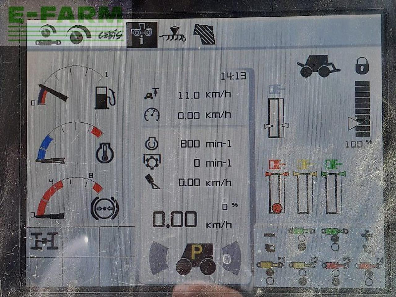 Traktor CLAAS xerion 3300 trac vc TRAC VC: foto 9