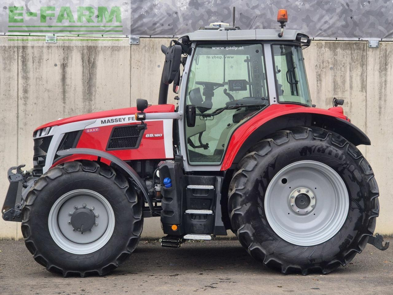 Traktor Massey Ferguson mf 6s.180: foto 11