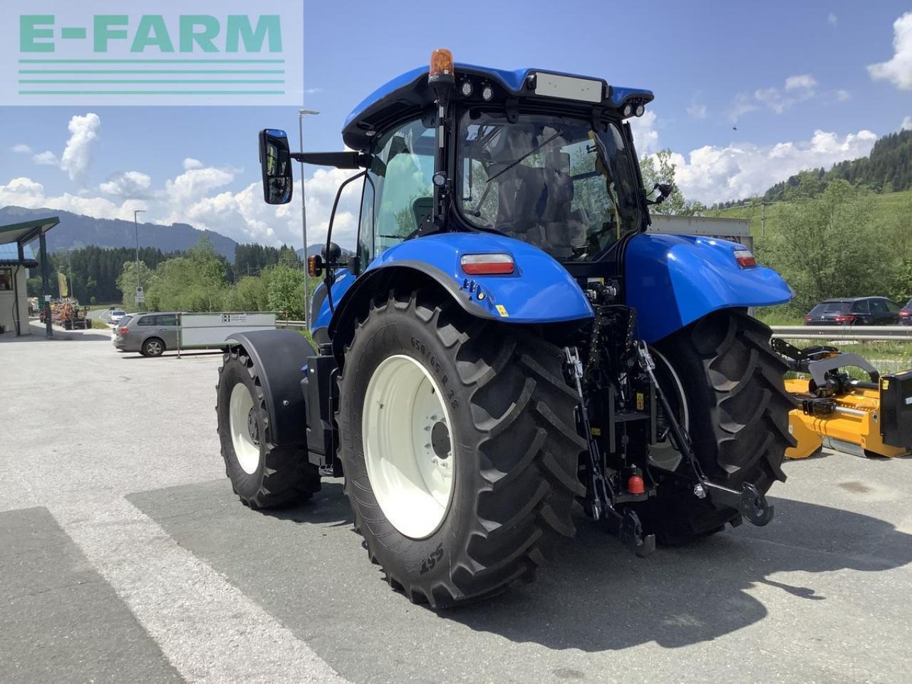 Traktor New Holland t6.165 auto command sidewinder ii (stage v): foto 6