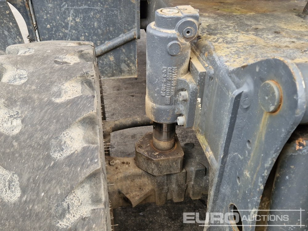 Ekskavator me goma 2014 Takeuchi TB295W: foto 12