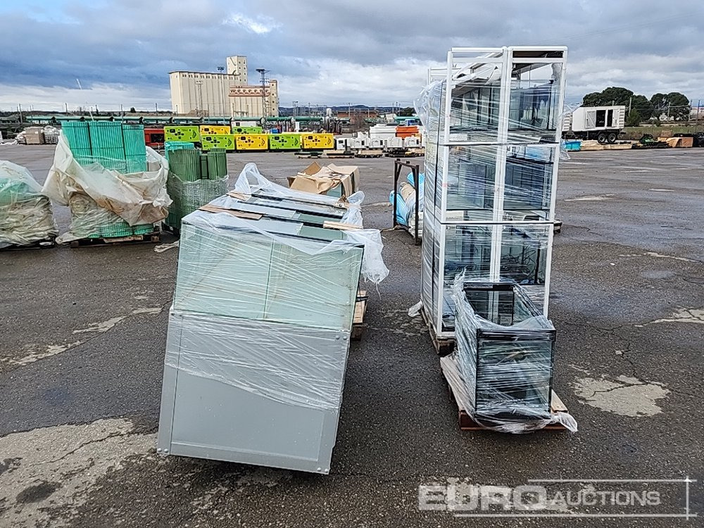 Pajisje ndërtimi Pallet of Various Aquariums (4 of): foto 7