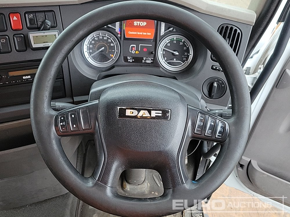 Kamion me tendë 2015 DAF LF180: foto 21