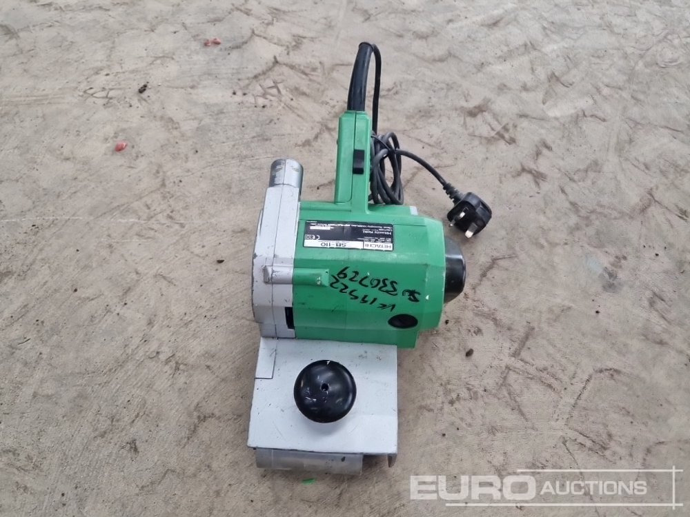 Pajisje ndërtimi Hitachi SB-10 240 Volt Belt Sander: foto 8