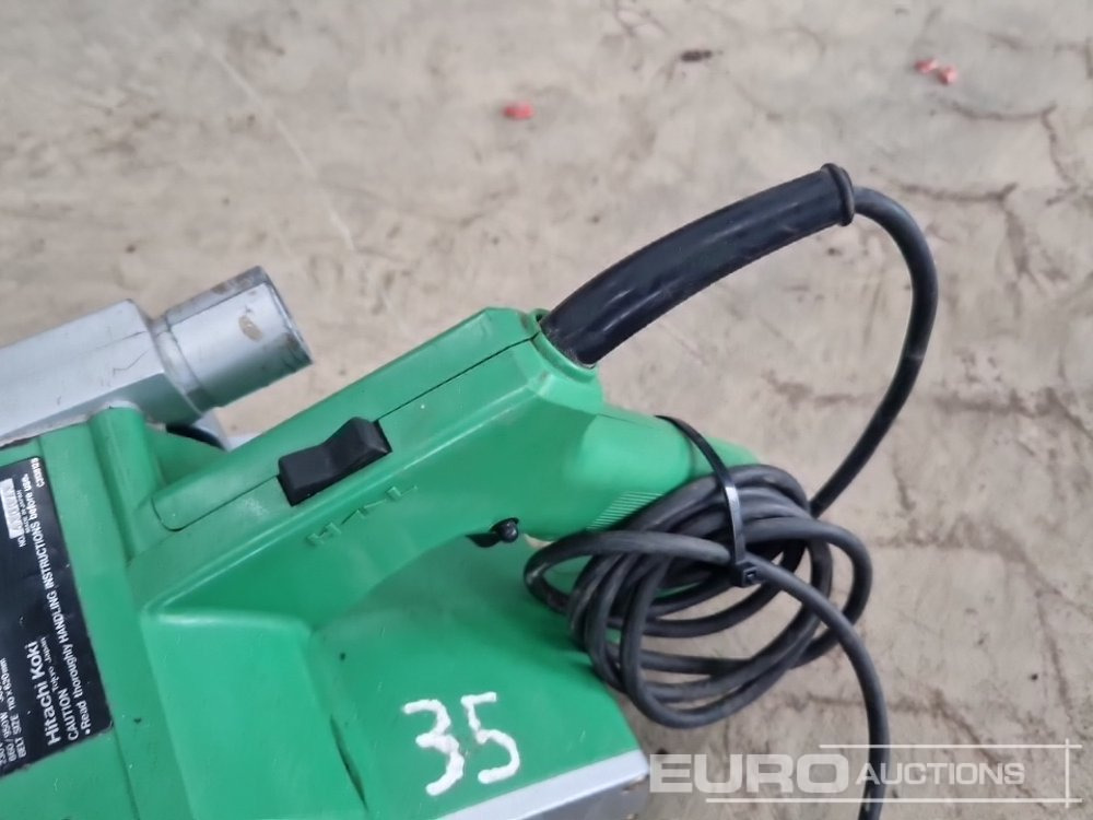 Pajisje ndërtimi Hitachi SB-10 240 Volt Belt Sander: foto 11