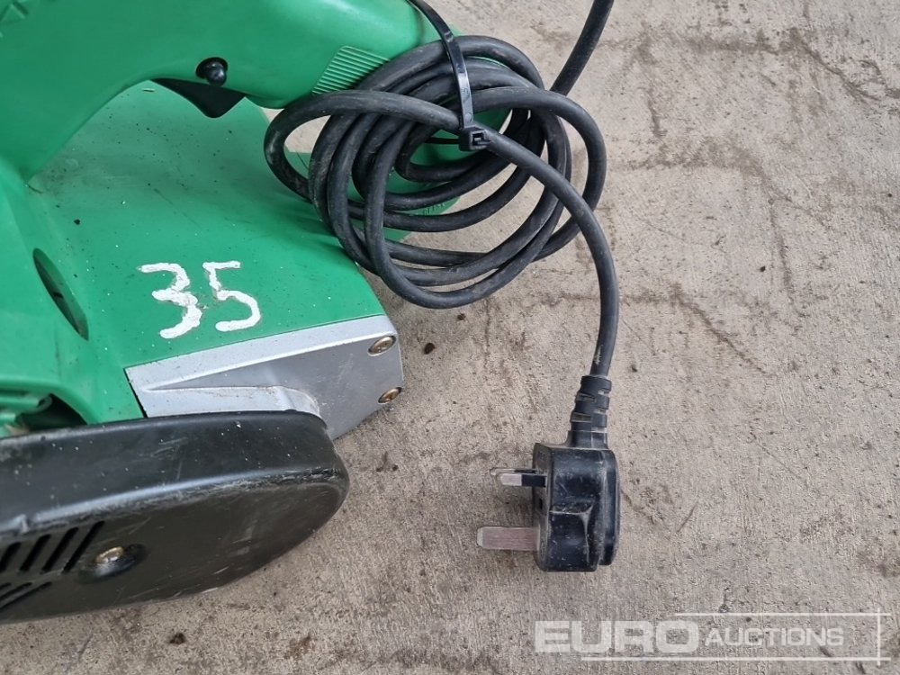 Pajisje ndërtimi Hitachi SB-10 240 Volt Belt Sander: foto 12