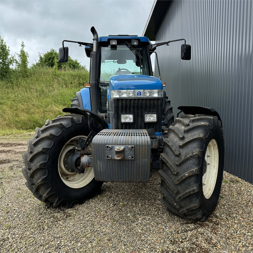 Traktor New Holland 8770: foto 9